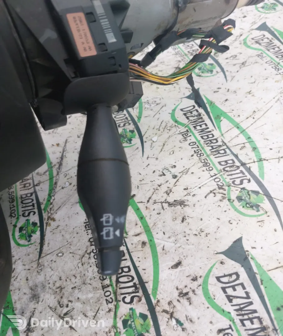Maneta stergatoare parbriz si luneta Ford Fiesta 5 [2001 - 2007] Hatchback 5-usi 1.4 MT (80 hp)