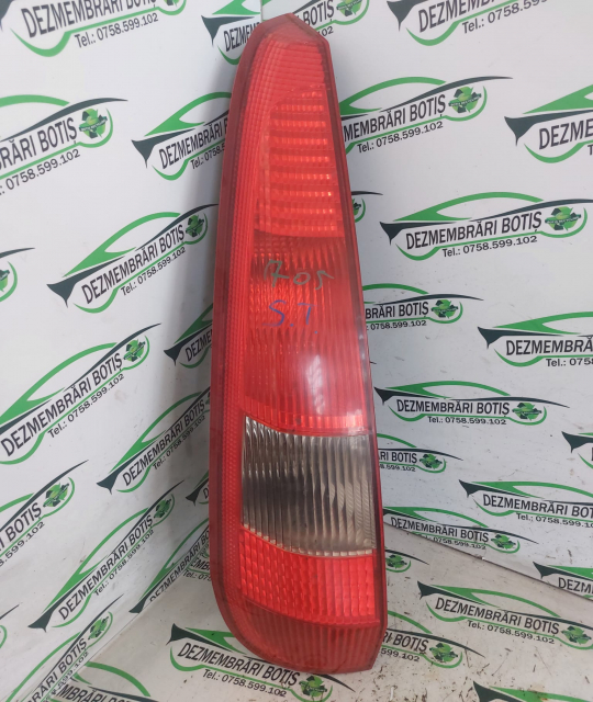 Lampa / Tripla stop stanga pe aripa Ford Fiesta 5 [2001 - 2007] Hatchback 5-usi 1.4 MT (80 hp)