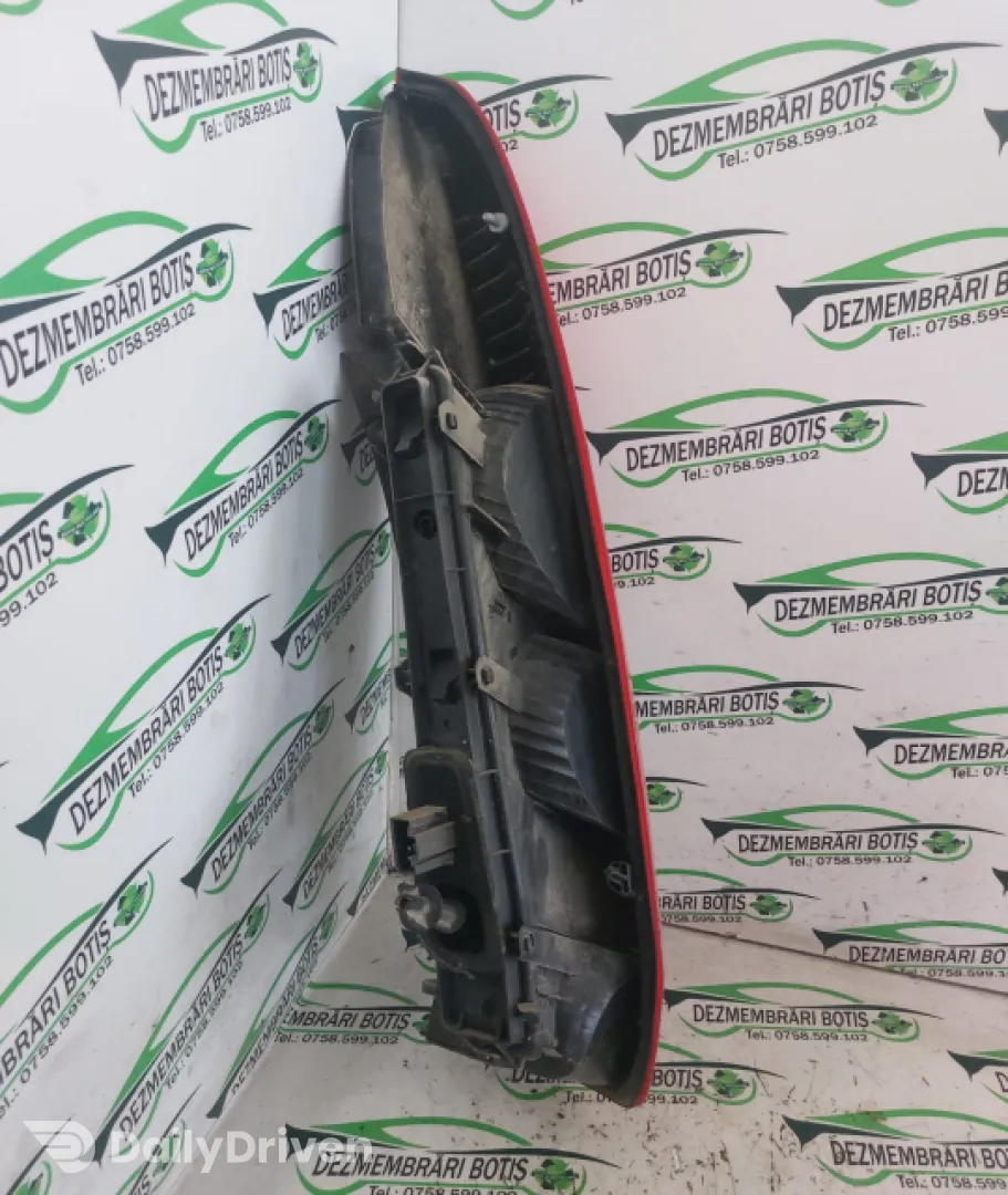 Lampa / Tripla stop stanga pe aripa Ford Fiesta 5 [2001 - 2007] Hatchback 5-usi 1.4 MT (80 hp)