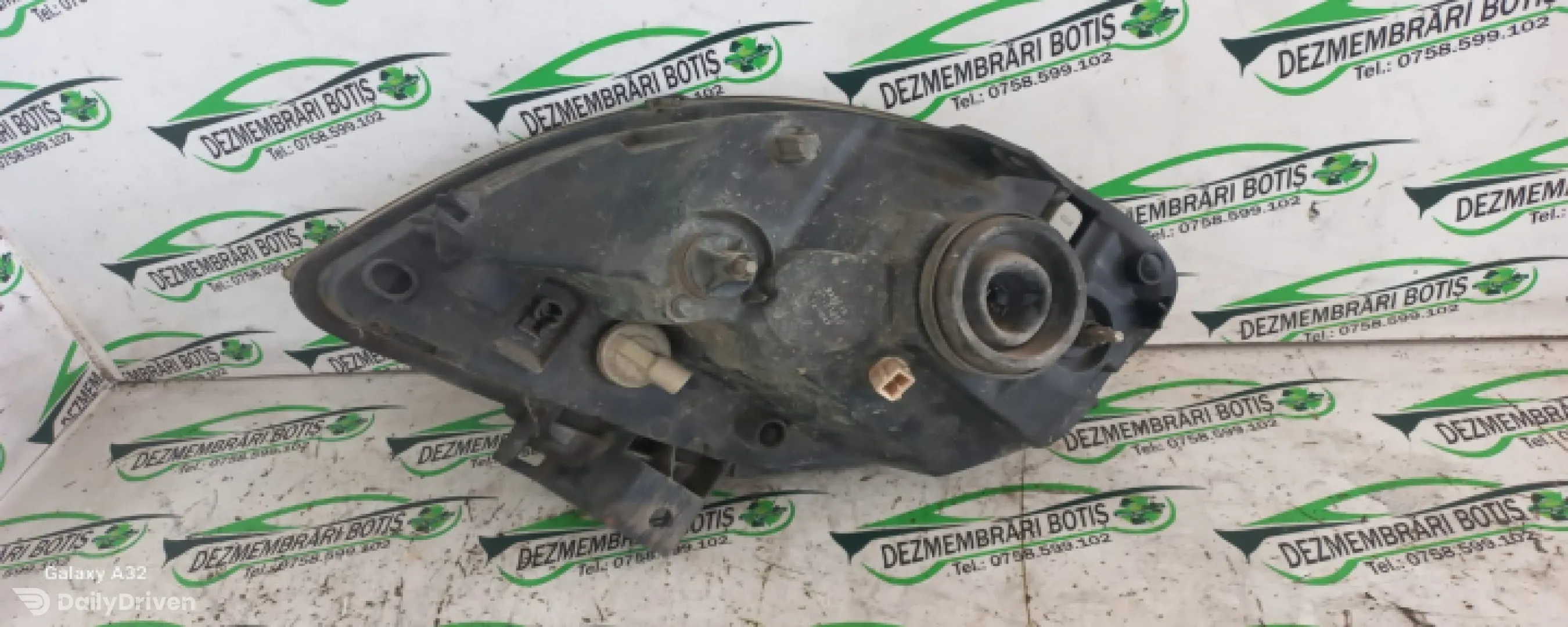 Far dreapta Renault Kangoo  [facelift] [2003 - 2009] Passenger minivan 1.5 dCi MT (80 hp)