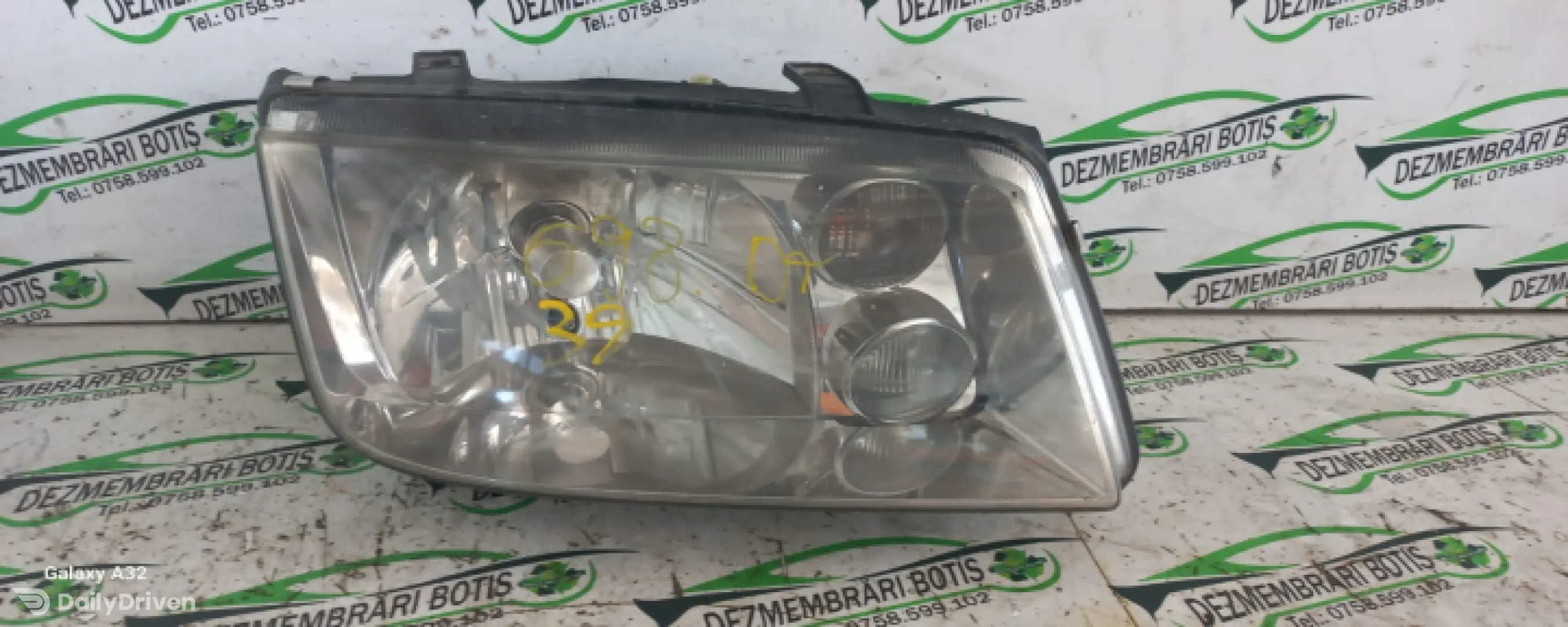Far dreapta Volkswagen VW Bora  [1998 - 2005] Variant wagon 1.6 16V MT (105 hp)