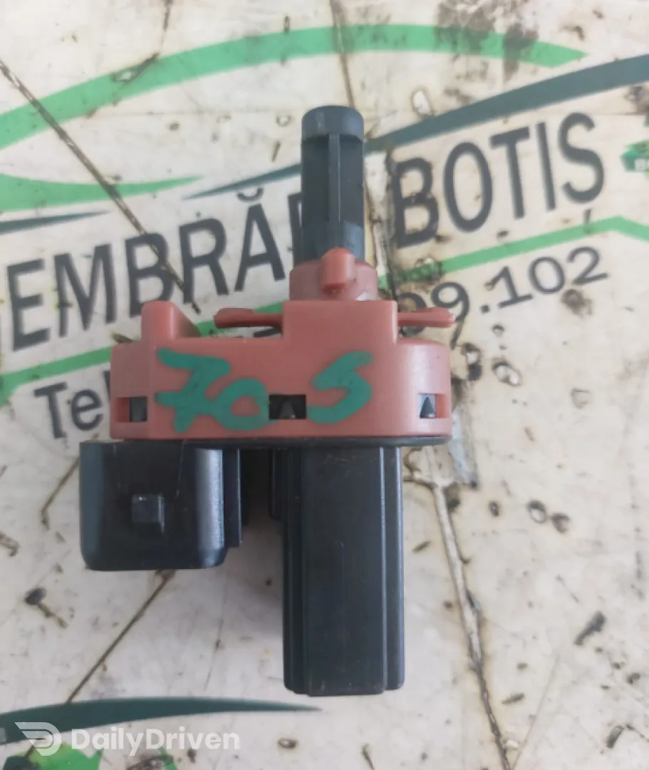 Switch pedala ambreiaj Ford Fiesta 5 [2001 - 2007] Hatchback 5-usi 1.4 MT (80 hp)
