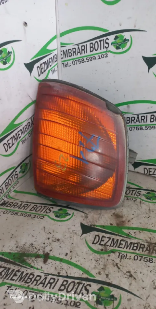 Lampa semnalizare pe aripa fata dreapta Mercedes-Benz E-Class W124 [facelift] [1987 - 1993] Sedan 4-usi E 200 D 5MT (75 hp)