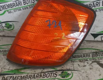 Lampa semnalizare pe aripa fata stanga Mercedes-Benz E-Class W124 [facelift] [1987 - 1993] Sedan 4-usi E 200 D 5MT (75 hp)