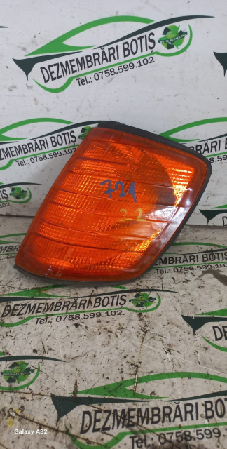 Lampa semnalizare pe aripa fata stanga Mercedes-Benz E-Class W124 [facelift] [1987 - 1993] Sedan 4-usi E 200 D 5MT (75 hp)