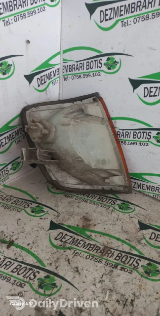 Lampa semnalizare pe aripa fata stanga Mercedes-Benz E-Class W124 [facelift] [1987 - 1993] Sedan 4-usi E 200 D 5MT (75 hp)