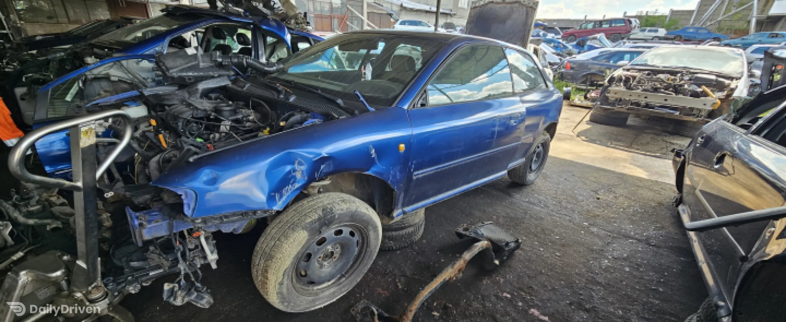 Vas lichid parbriz Audi A3 8L [1996 - 2000] Hatchback 3-usi 1.6 MT (101 hp)