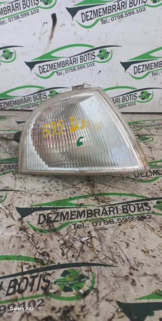 Lampa semnalizare fata dreapta Skoda Octavia  [1996 - 2000] Liftback 5-usi 1.9 TDI MT (110 hp)