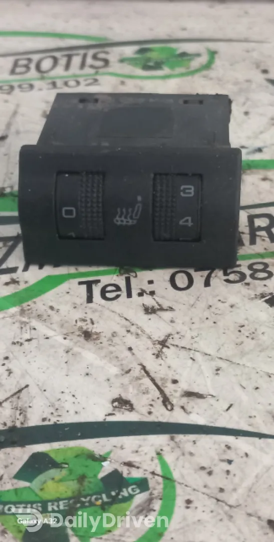 Buton incalzire scaune fata Skoda Octavia  [1996 - 2000] Liftback 5-usi 1.9 TDI MT (110 hp)