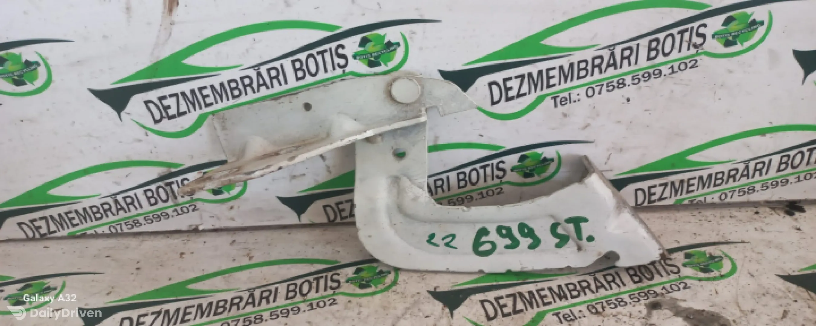 Balama capota motor stanga