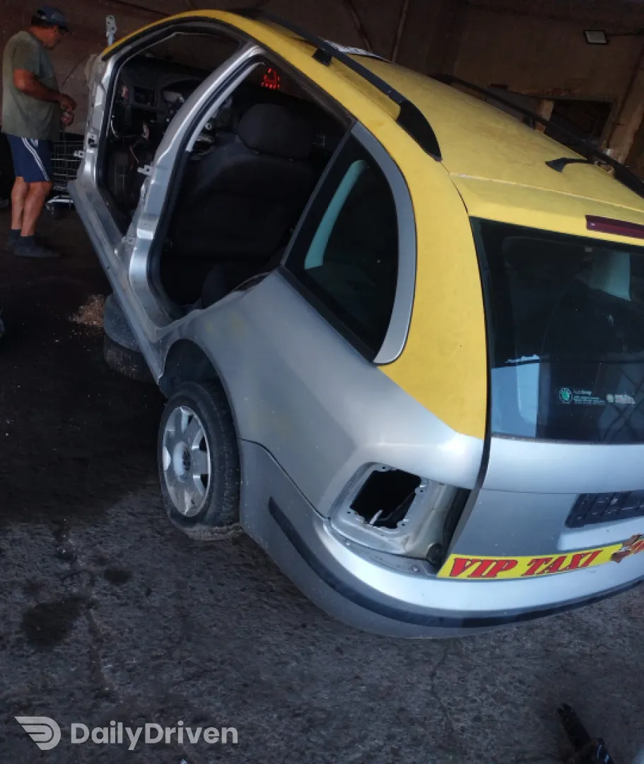 Comanda AC Skoda Fabia 6Y [facelift] [2004 - 2007] Combi wagon 1.9 SDI MT (64 hp)