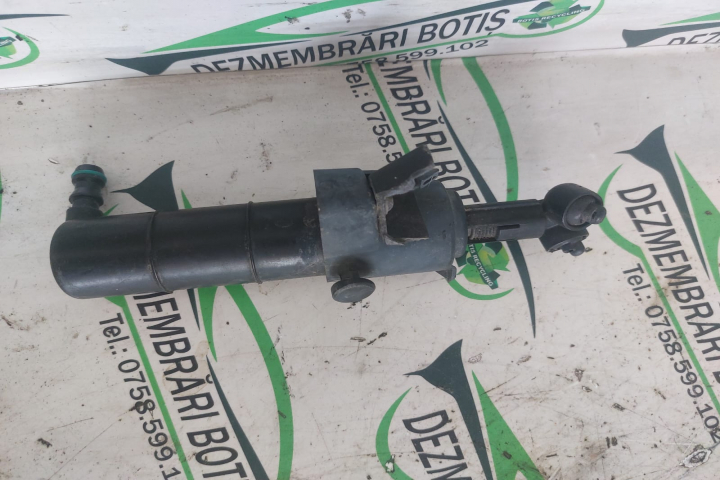Pompa spalator faruri Mercedes-Benz A 204 860 04 47 Mercedes-Benz C-Class W204/S204 [2007 - 2012] Sedan