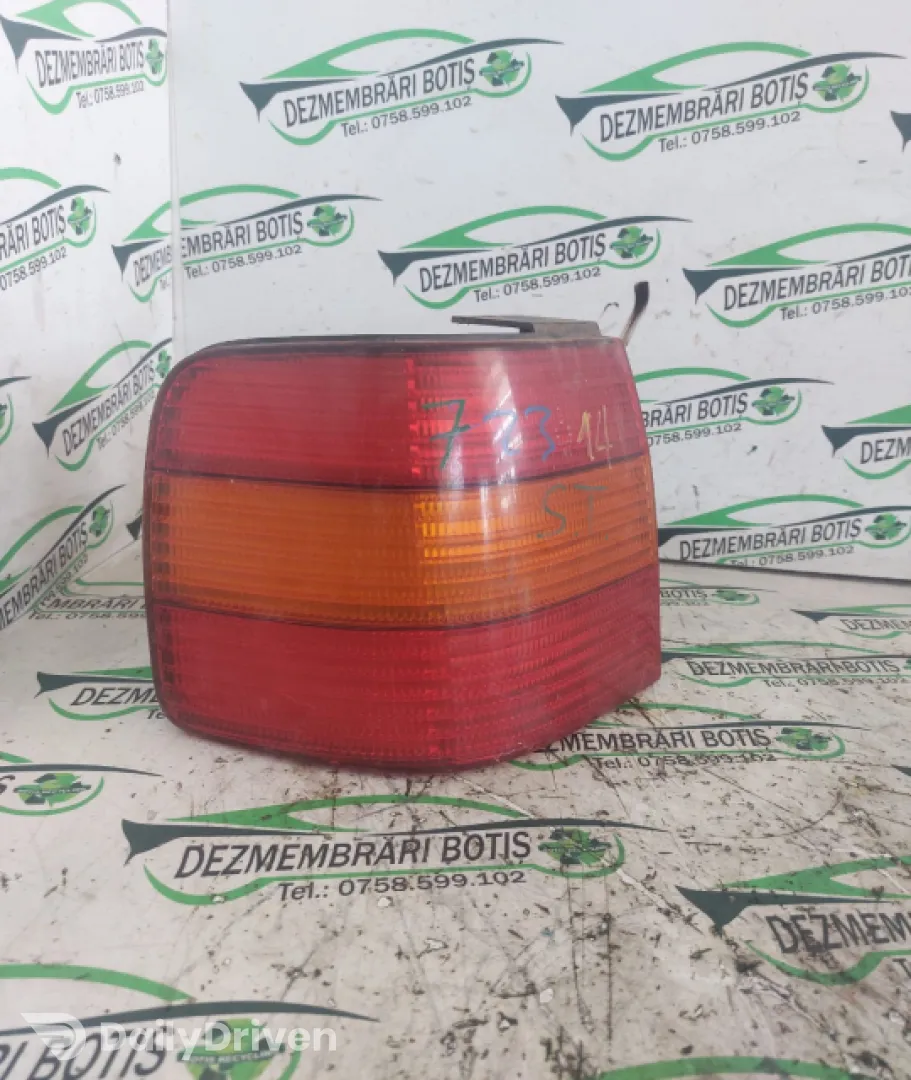 Lampa / Tripla stop stanga pe aripa Volkswagen VW Passat B4 [1993 - 1997] Sedan 1.8 MT (90 hp)