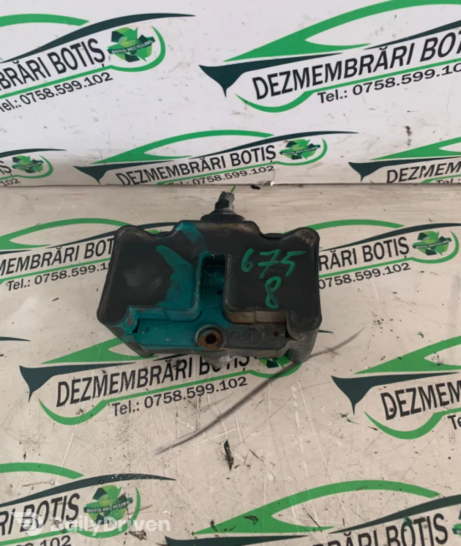 Bobina inductie 032 905 106B Volkswagen VW Polo 3 6N [1994 - 2001] Hatchback 5-usi 1.4 MT (60 hp)