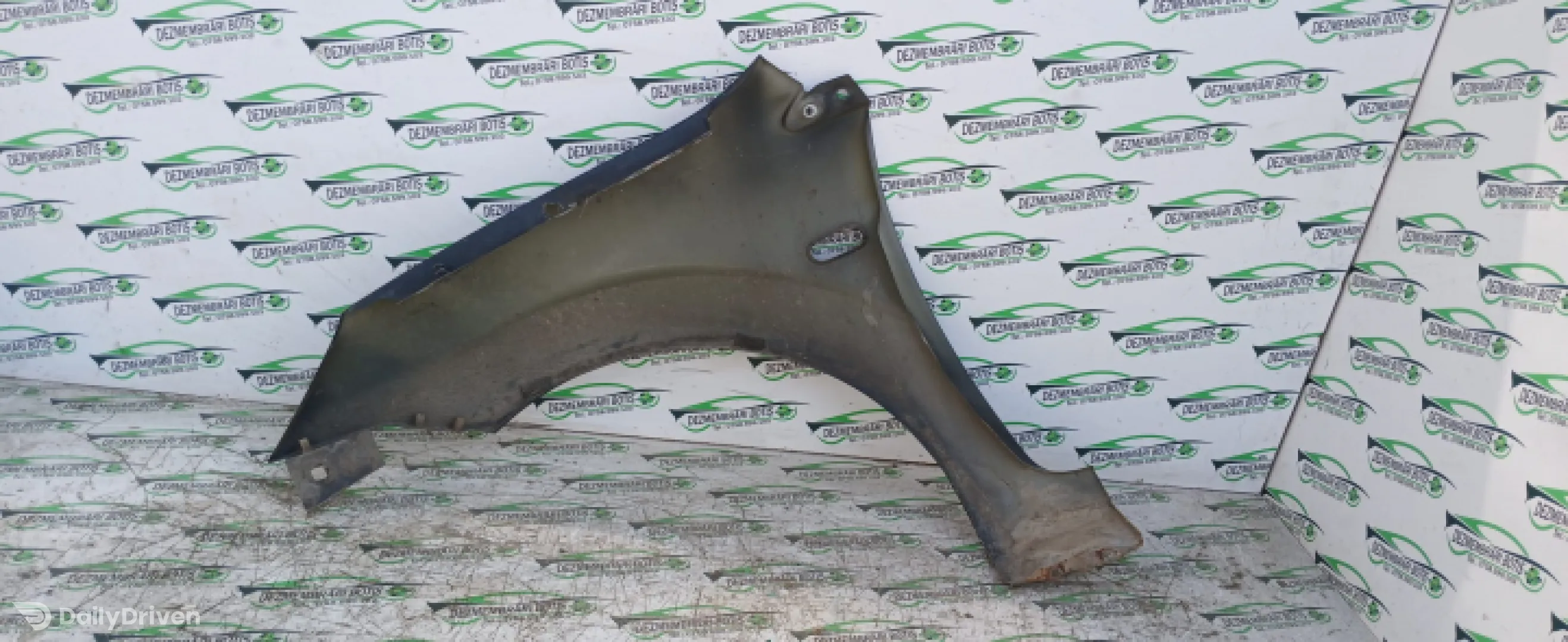 Aripa fata dreapta Ford Fiesta 5 [2001 - 2007] Hatchback 5-usi 1.4 MT (80 hp)