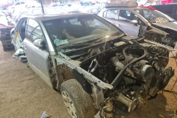 Bara spate Audi A4 B6 [2000 - 2005] Sedan 1.9 TDI 5MT (130 hp)