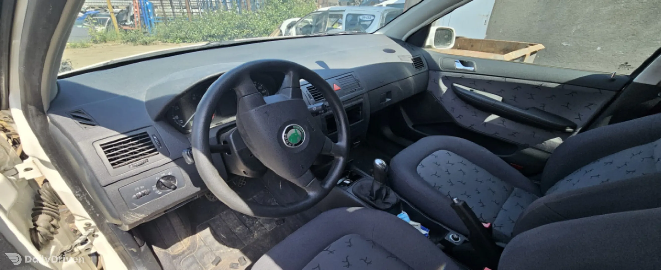 Bara fata Skoda Fabia 6Y [1999 - 2004] Hatchback 5-usi 1.4 MT (68 hp)