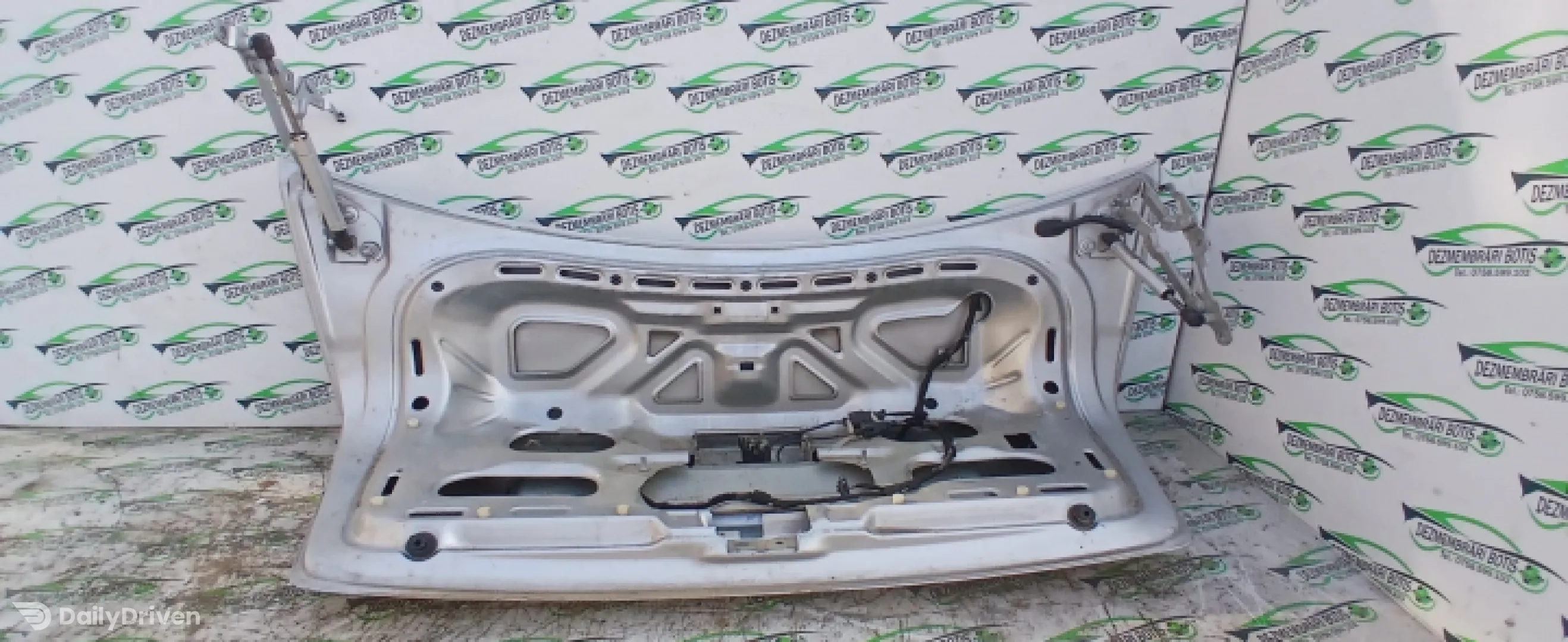 Portbagaj auto Renault Laguna  [facelift] [1998 - 2001] Liftback 1.9 DCi MT (110 hp)