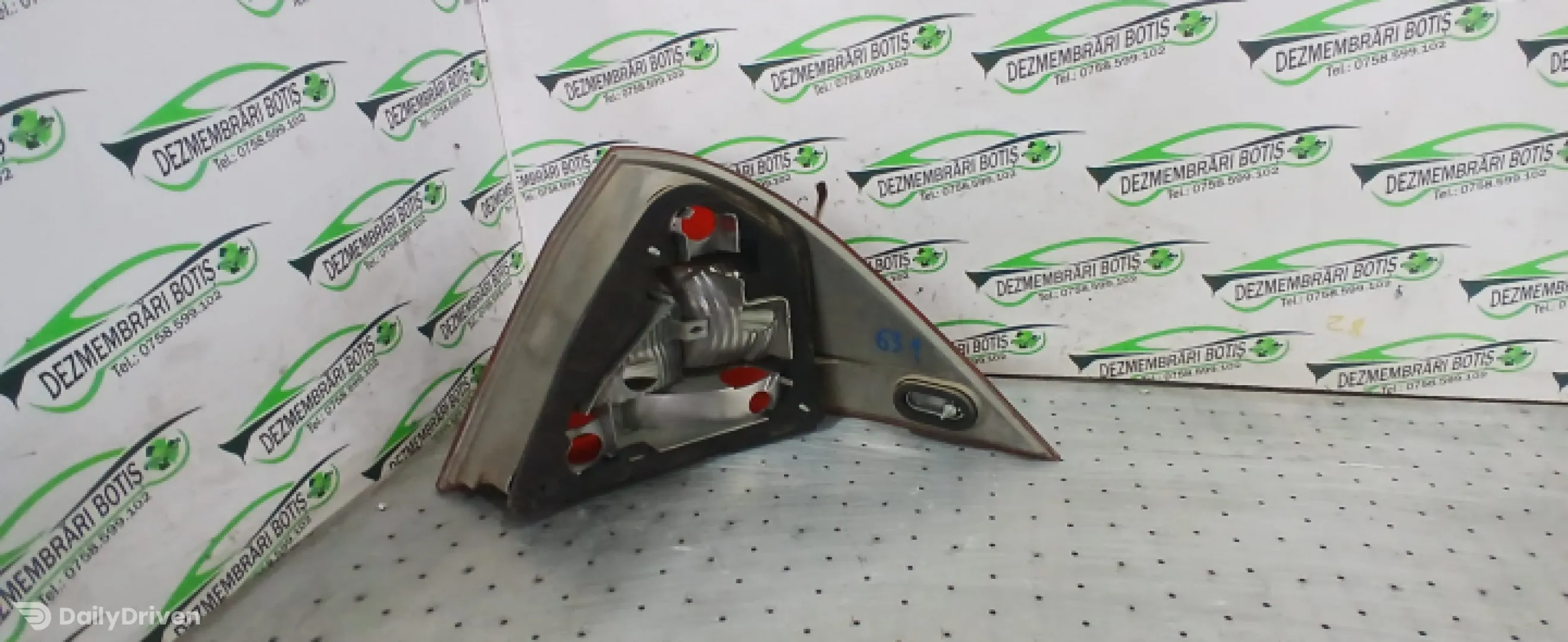 Lampa / Tripla stop stanga pe aripa Mercedes-Benz C-Class W203/S203/CL203 [2000 - 2004] Sedan 4-usi C 220 CDI MT (143 hp)
