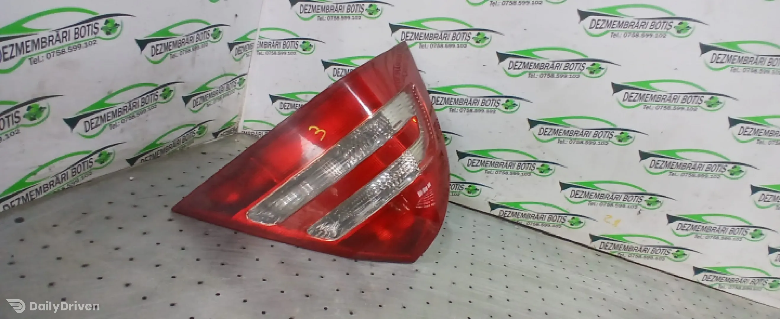 Lampa / Tripla stop stanga pe aripa Mercedes-Benz C-Class W203/S203/CL203 [2000 - 2004] Sedan 4-usi C 220 CDI MT (143 hp)