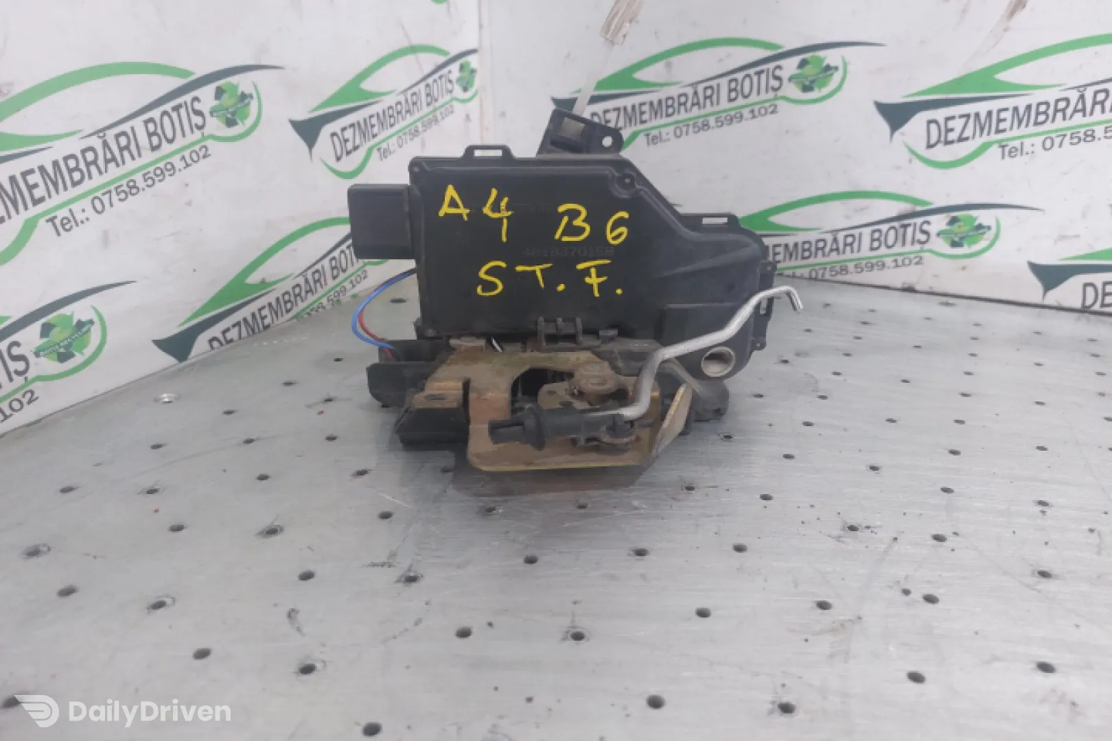 Broasca usa fata stanga Audi A4 B6 [2000 - 2005] Avant wagon 5-usi 1.9 TDI MT (100 hp)