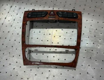Buton avarie Mercedes-Benz C-Class W203/S203/CL203 [2000 - 2004] Sedan 4-usi C 220 CDI MT (143 hp)