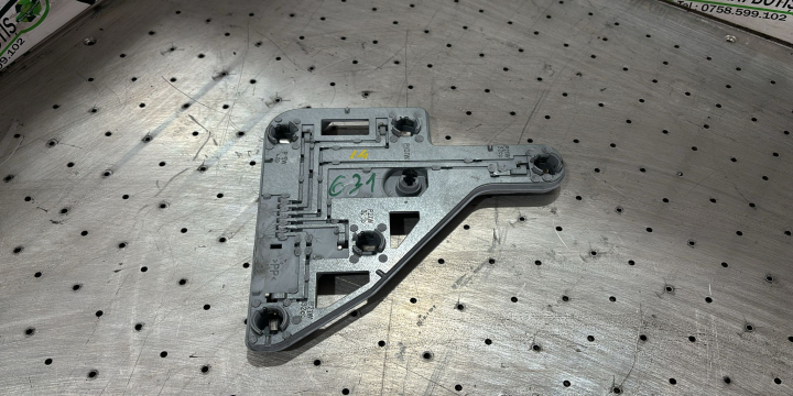 Soclu becuri lampa stop pe aripa dreapta Mercedes-Benz C-Class W203/S203/CL203 [2000 - 2004] Sedan 4-usi C 220 CDI MT (143 hp)