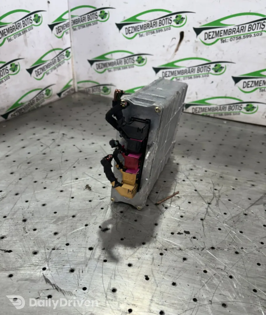 Calculator motor ECU 8D0 907 557 B Audi A4 B5 [1994 - 1999] Sedan 1.6 MT (101 hp)