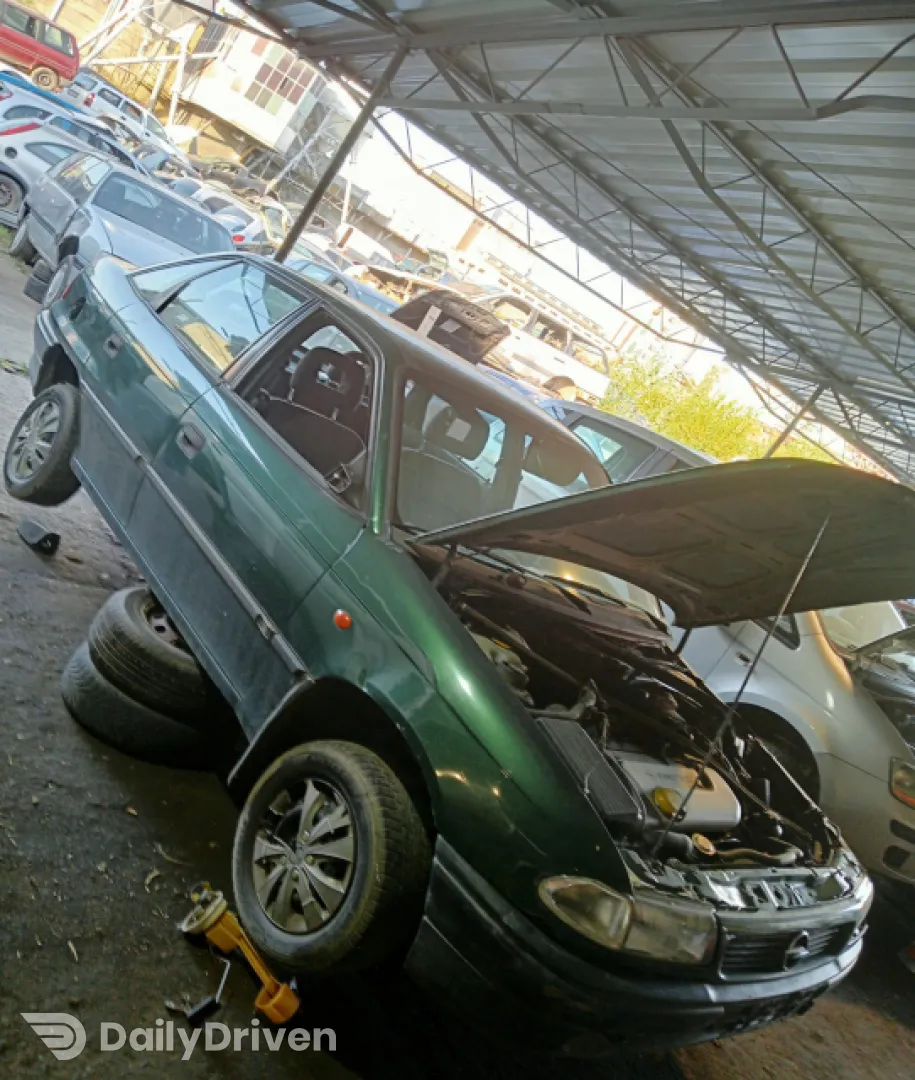 Lampa / Tripla stop stanga pe aripa Opel Astra F [facelift] [1994 - 2002] Sedan 1.4 MT (82 hp)