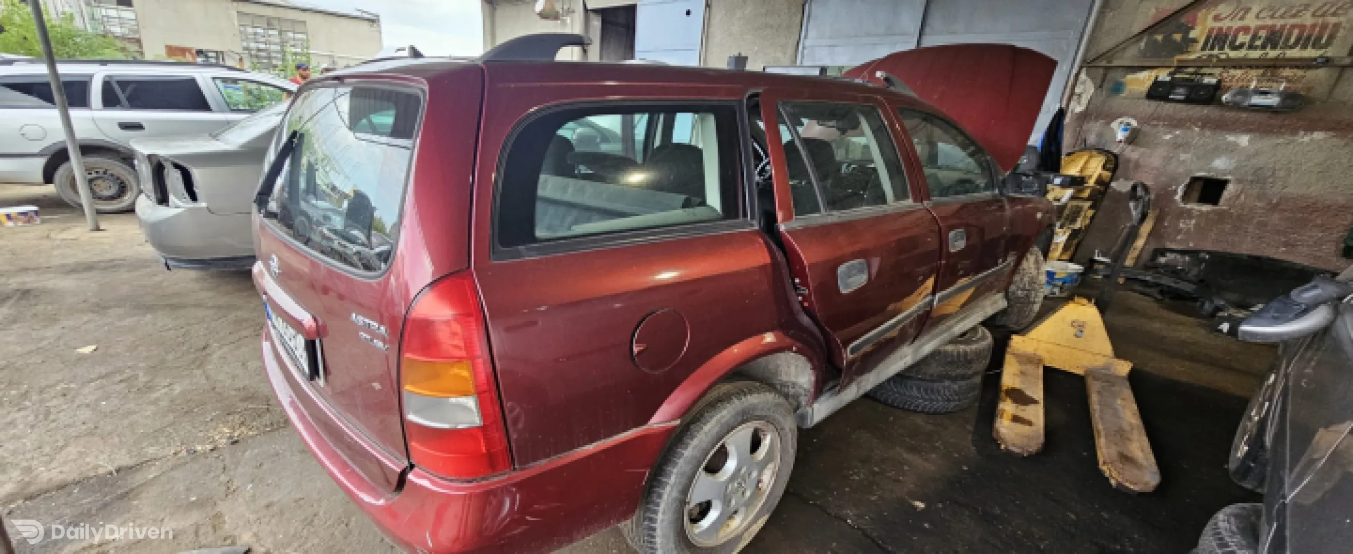 Ansamblu stergatoare parbriz volan pe stanga Opel Astra G [1998 - 2009] wagon 5-usi 2.0 DTI MT (101 hp)