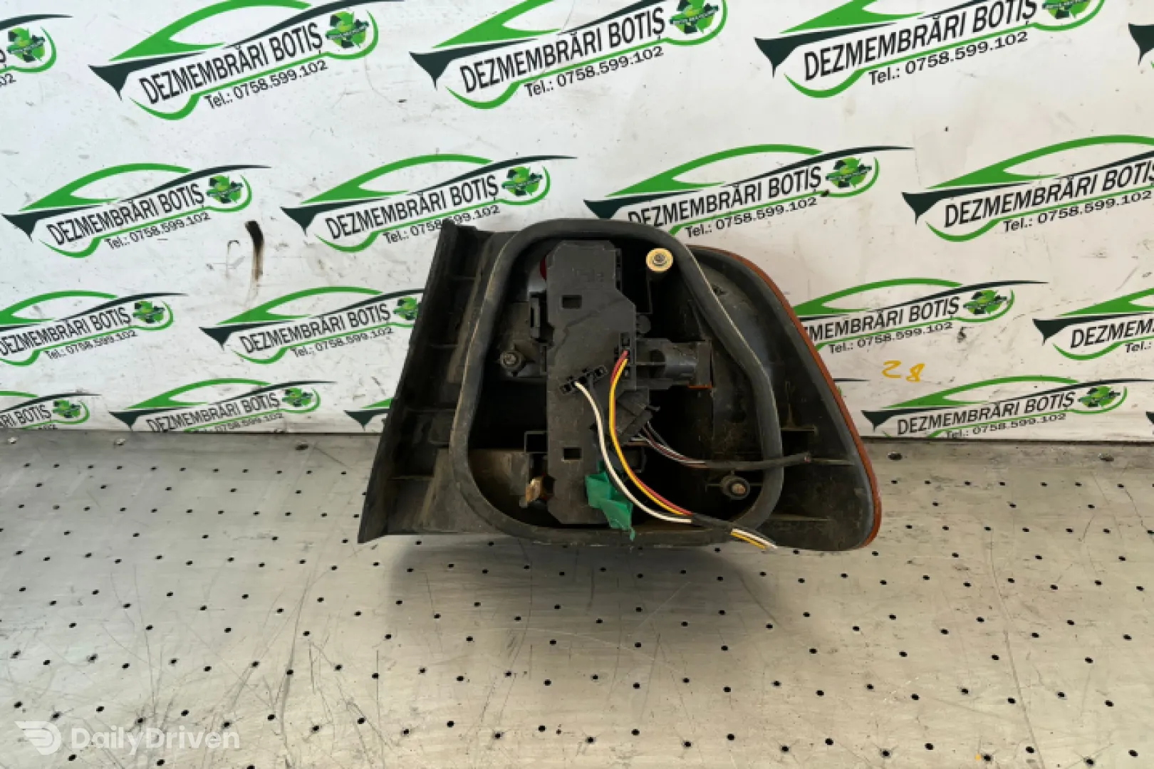 Lampa / Tripla stop stanga pe aripa Volkswagen VW Polo 3 6N [1994 - 2001] Classic Sedan 1.4 MT (75 hp)