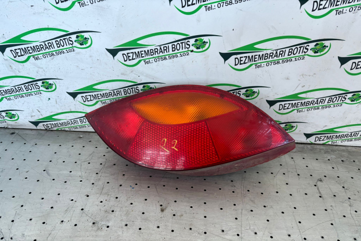 Lampa / Tripla stop dreapta pe aripa Ford Ka  [1996 - 2008] Hatchback 3-usi 1.3 MT (60 hp)