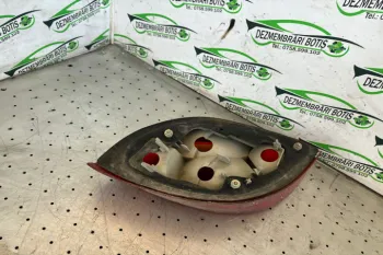 Lampa / Tripla stop dreapta pe aripa Ford Ka  [1996 - 2008] Hatchback 3-usi 1.3 MT (60 hp)