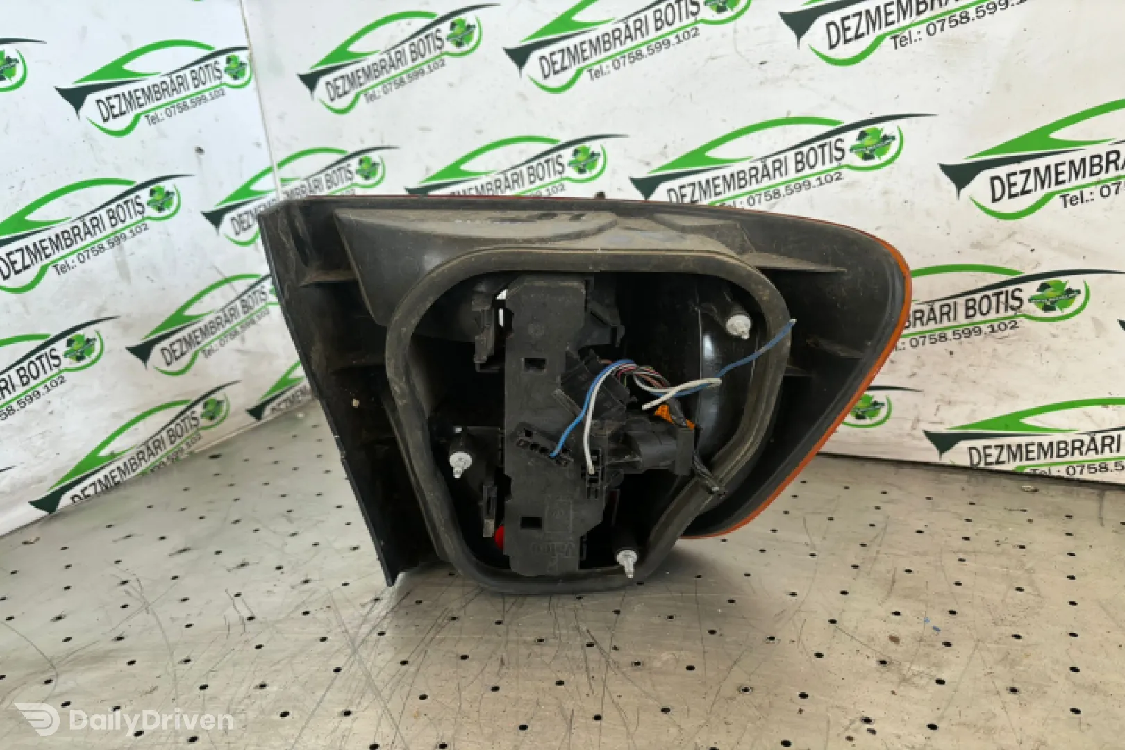 Lampa / Tripla stop dreapta pe aripa