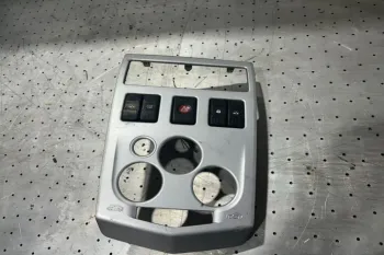 Buton blocare deblocare usi Dacia Logan  [2004 - 2008] Sedan 1.6 MT (87 hp)