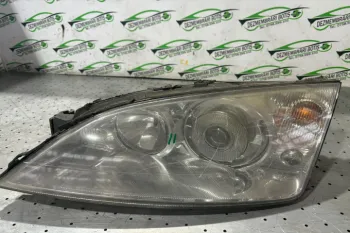 Far stanga cu Xenon Ford Mondeo 3 [2000 - 2003] wagon 2.0 Di MT (90 hp)