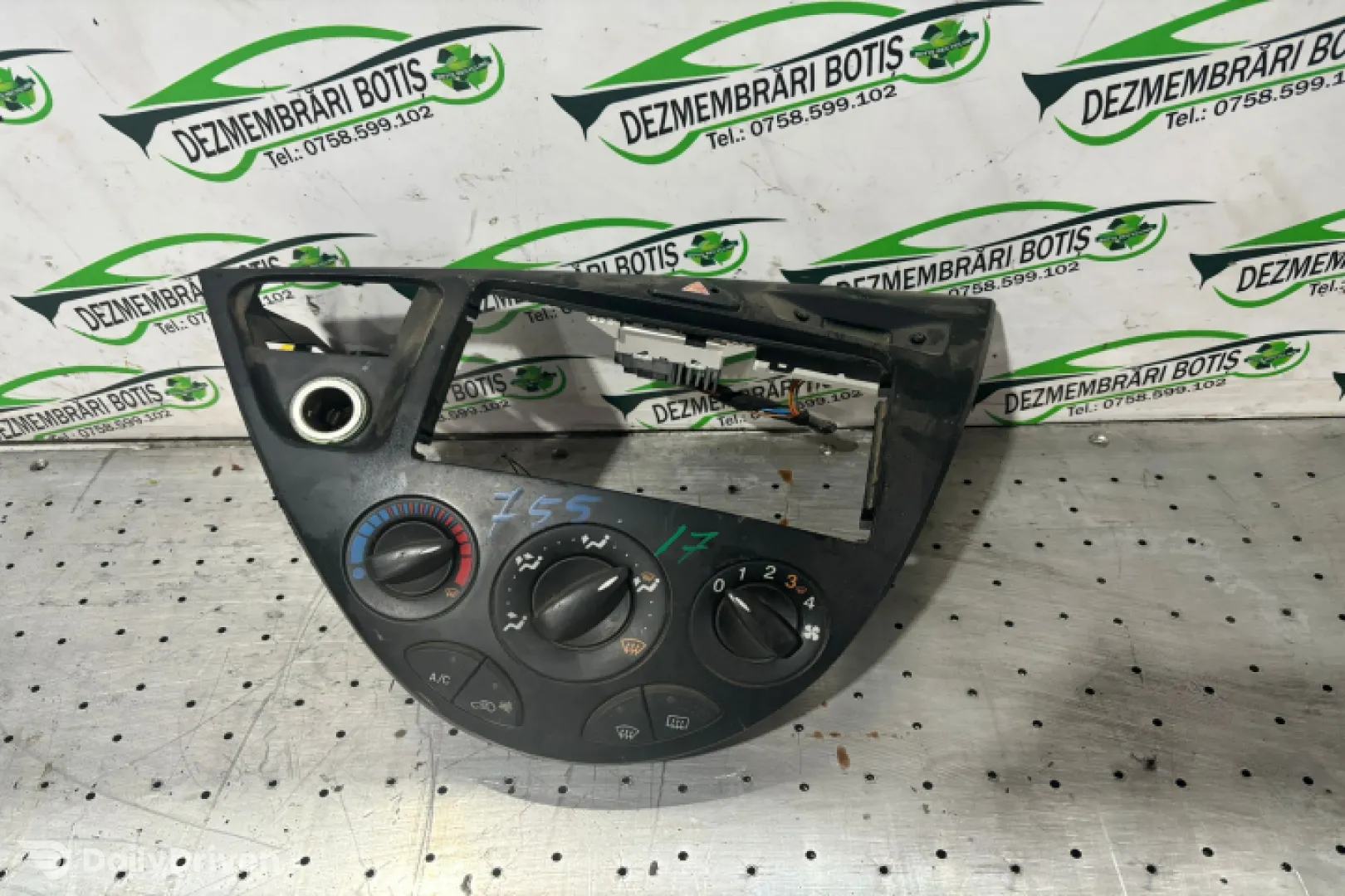 Buton recirculare aer Ford Focus  [1998 - 2004] Hatchback 5-usi 1.6 MT (101 hp)