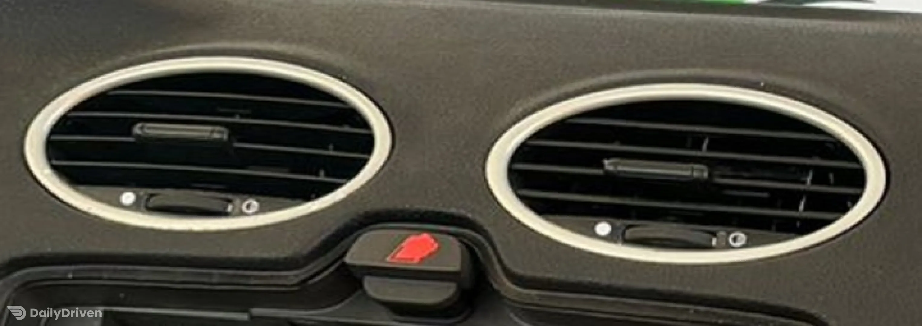 Grila ventilatie bord centru Ford Focus 2 [2004 - 2008] wagon 5-usi 1.6 TDCi MT (90 hp)