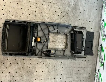 Consola centrala Audi A6 4F/C6 [2004 - 2008] wagon 5-usi