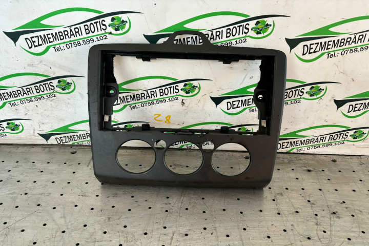 Ornamente plansa bord Ford Focus 2 [2004 - 2008] wagon 5-usi 1.6 TDCi MT (90 hp)
