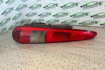 Soclu becuri lampa stop pe aripa stanga Ford Fiesta 5 [2001 - 2007] Hatchback 5-usi 1.3 MT (60 hp)