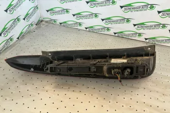 Soclu becuri lampa stop pe aripa dreapta Ford Fiesta 5 [2001 - 2007] Hatchback 5-usi 1.3 MT (60 hp)
