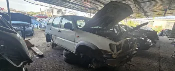 Grila bara fata centru Nissan Terrano R20 [2th facelift] [1999 - 2004] SUV 5-usi 2.7 TD MT AWD (125 hp)