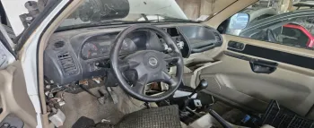 Grila bara fata centru Nissan Terrano R20 [2th facelift] [1999 - 2004] SUV 5-usi 2.7 TD MT AWD (125 hp)