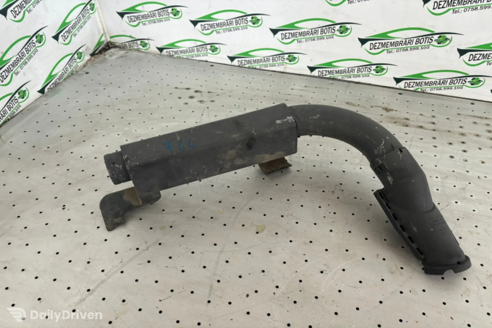 Tubulatura admisie aer Volkswagen VW Golf 4 [1997 - 2006] wagon 1.4 MT (75 hp)