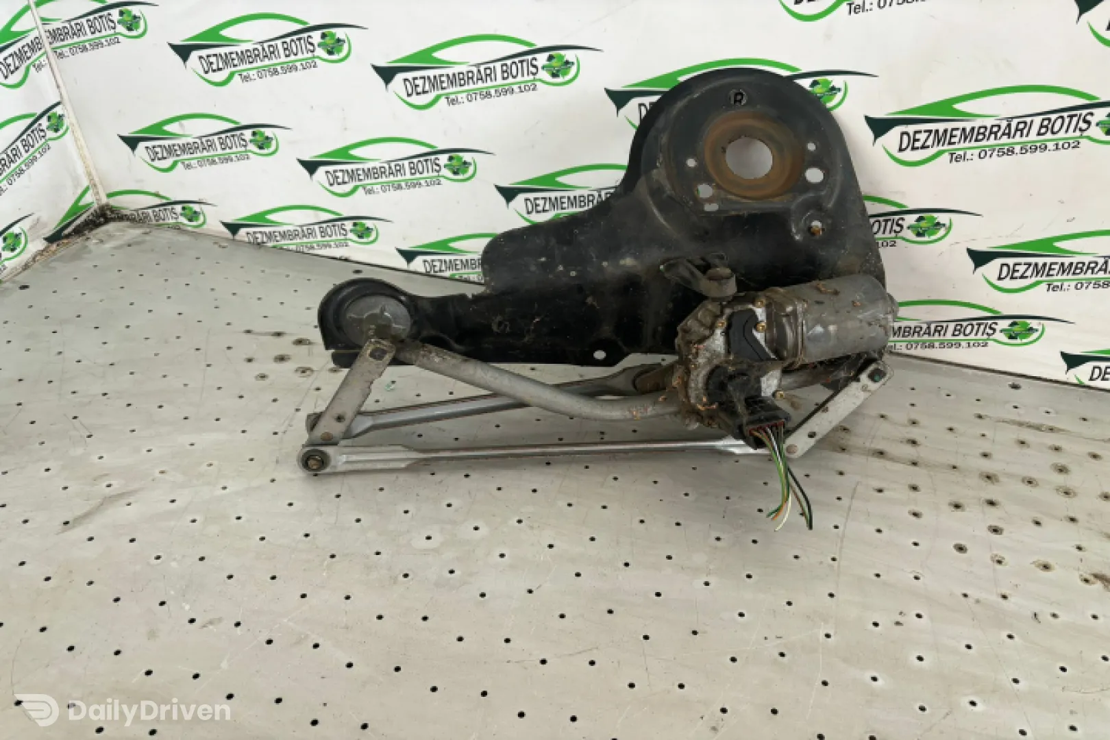 Ansamblu stergator stergatoare cu motoras I Ford Fiesta 5 [2001 - 2007] Hatchback 5-usi 1.3 MT (60 hp)