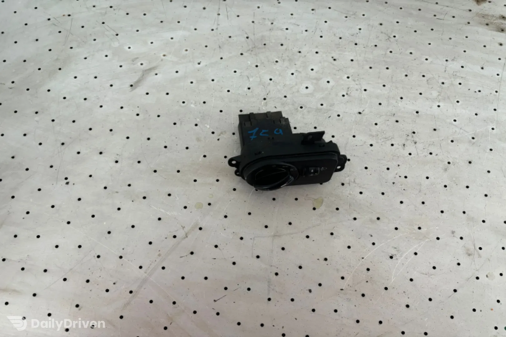 Comutator faruri Ford Fiesta 5 [2001 - 2007] Hatchback 5-usi 1.3 MT (60 hp)