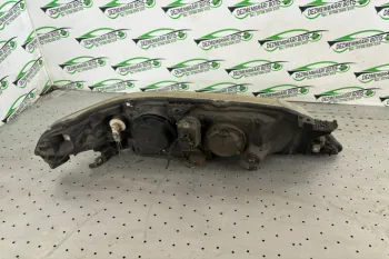 Far dreapta Renault Laguna 2 [2001 - 2005] Liftback 1.6 MT (107 hp)