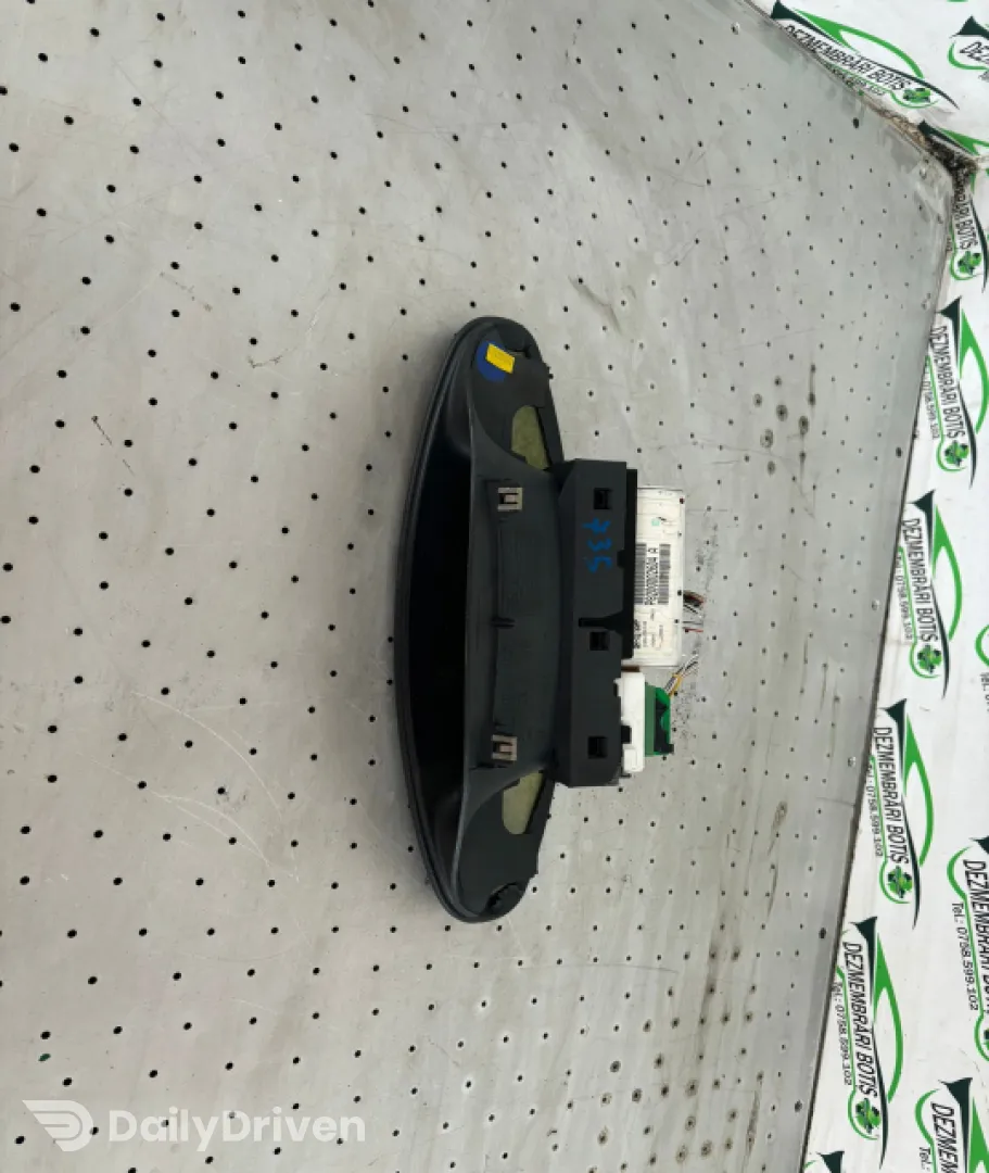 Display bord Renault Laguna 2 [2001 - 2005] Liftback 1.6 MT (107 hp)