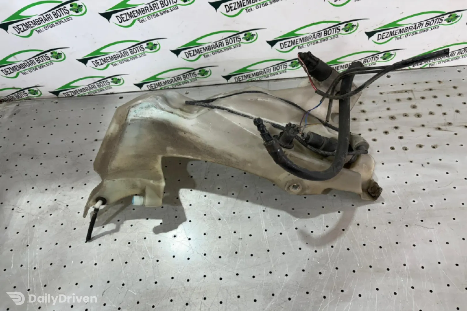 Vas lichid parbriz Audi A4 B7 [2004 - 2008] Avant wagon 5-usi 2.0 TDI MT (140 hp)